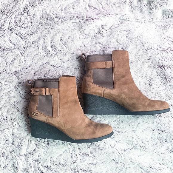 UGG Indra Wedge Boot ☆ - Picture 1 of 7